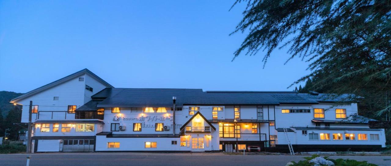 Kagura White Horse Inn Yuzawa  Buitenkant foto